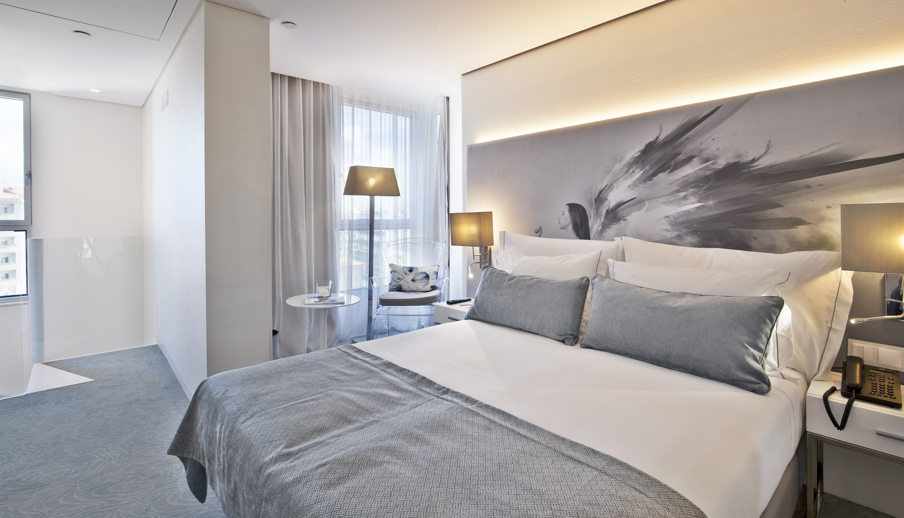 Duplex, High, Suite