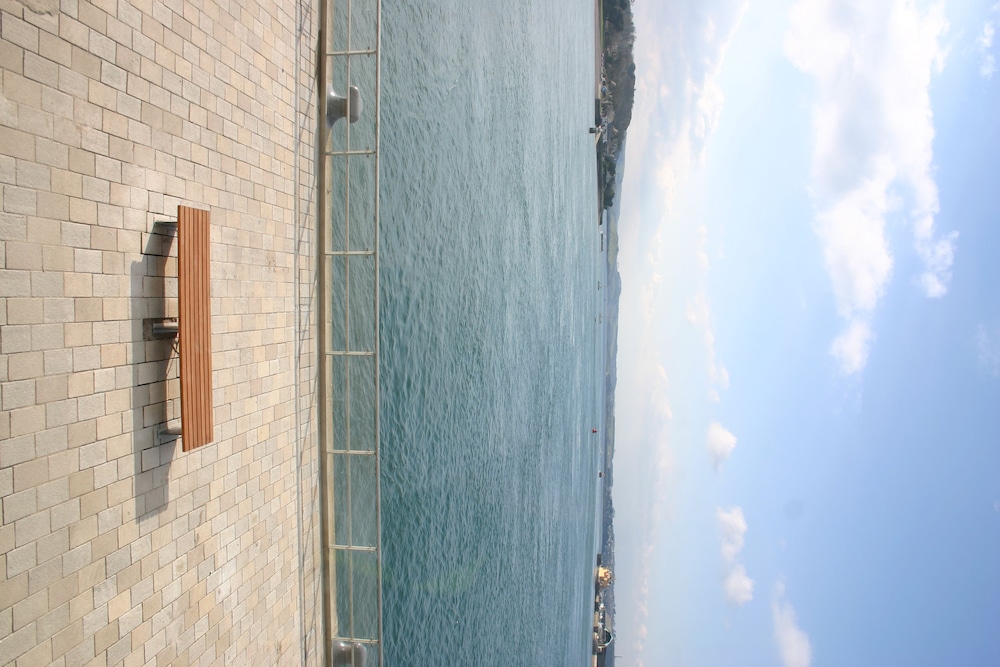 Drakes Wharf 23/34