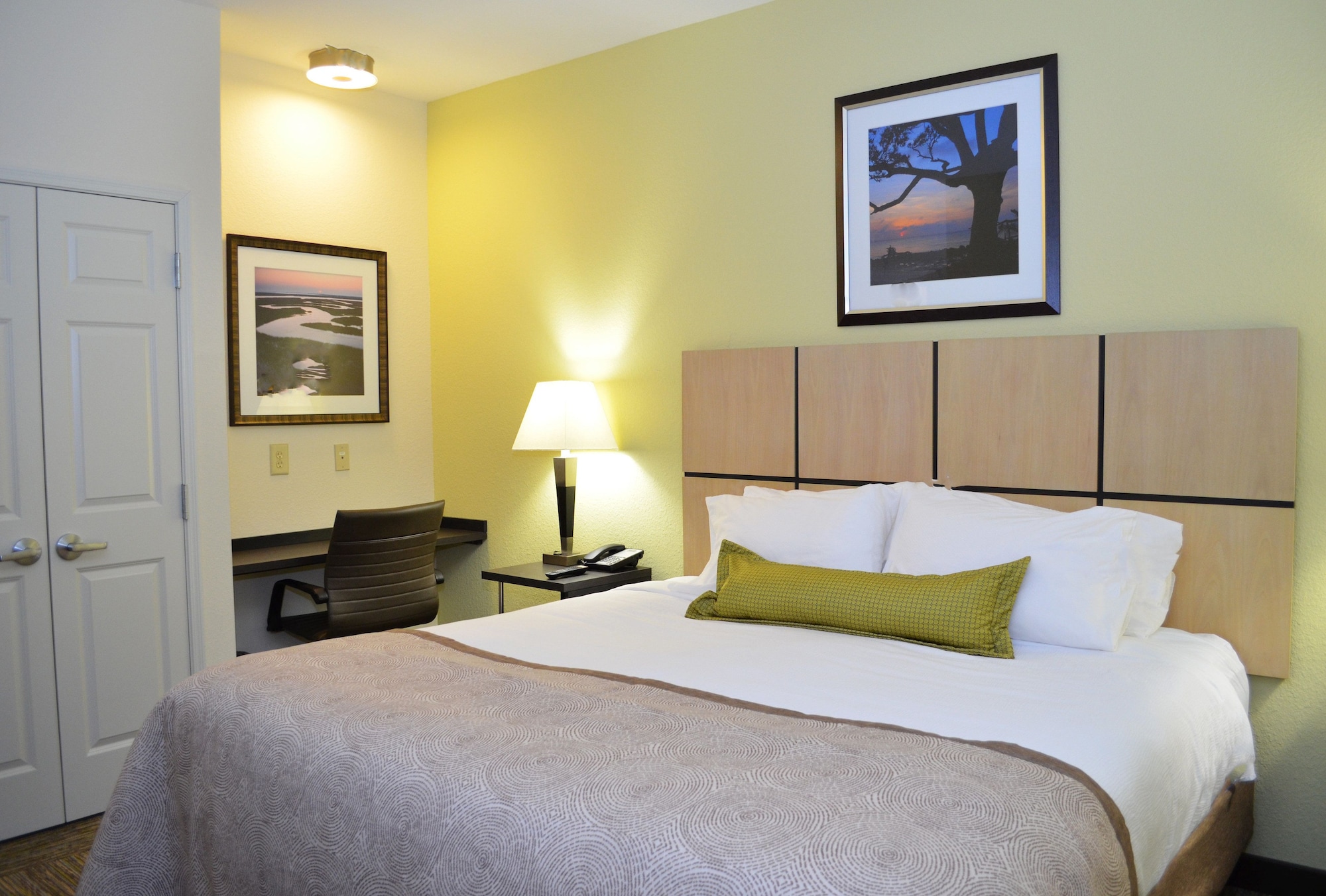 CANDLE GREENVILLE SUITES GREENVILLE SC thumb 4