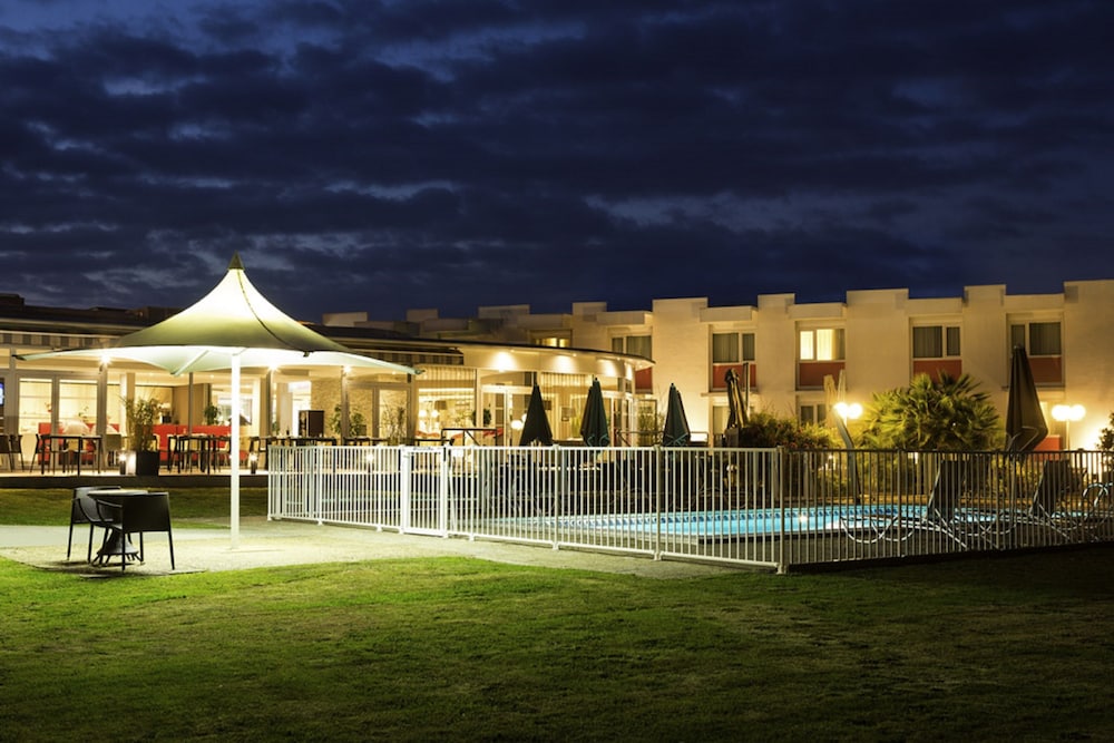 Novotel Pau Pyrenees 1/50
