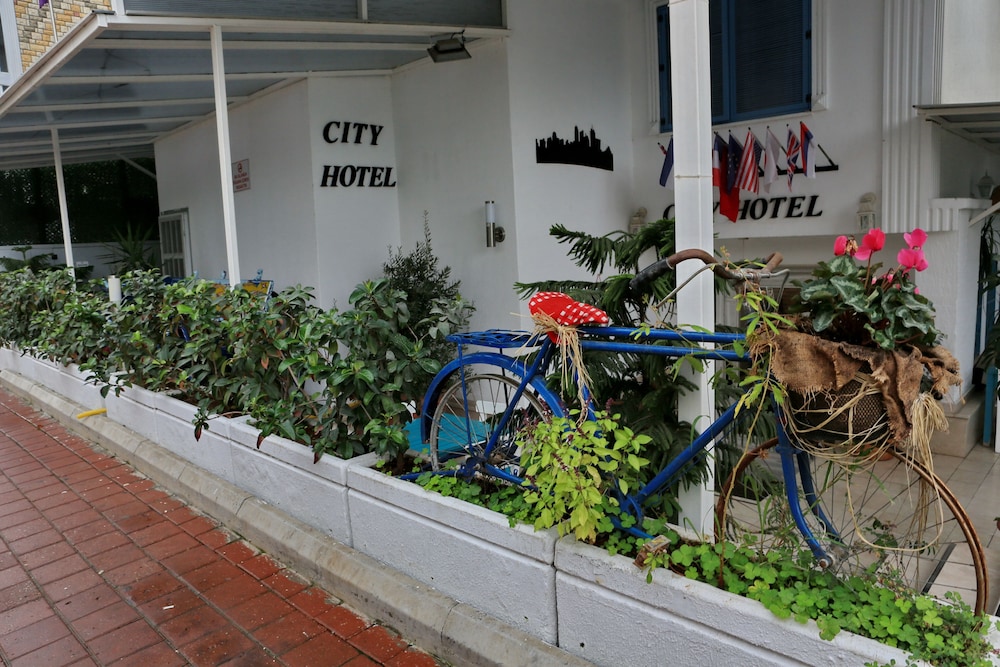 Adana City Hotel 56/59