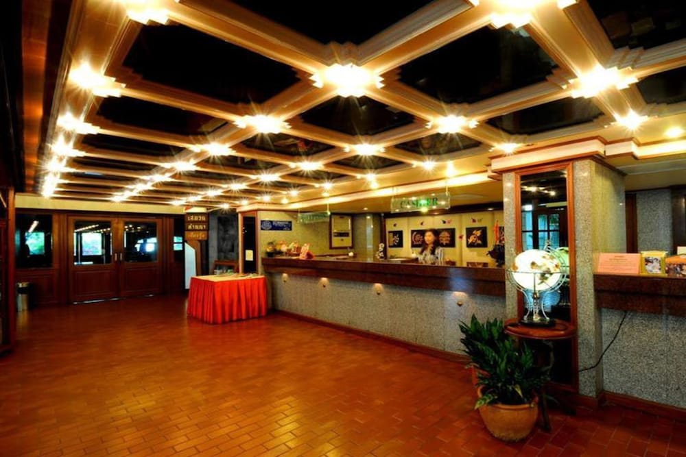 Nanchao Hotel 8/52