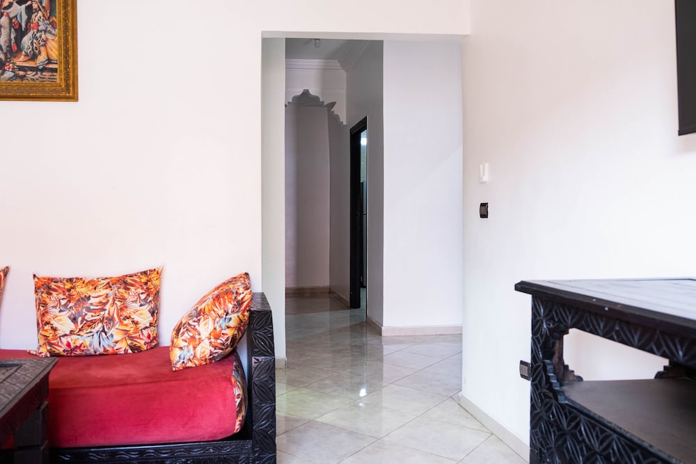 Appart Hotel Larbi 38/45