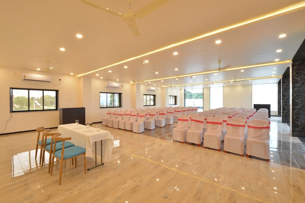 The Fern Residency Parbhani Maharashtra 40/59