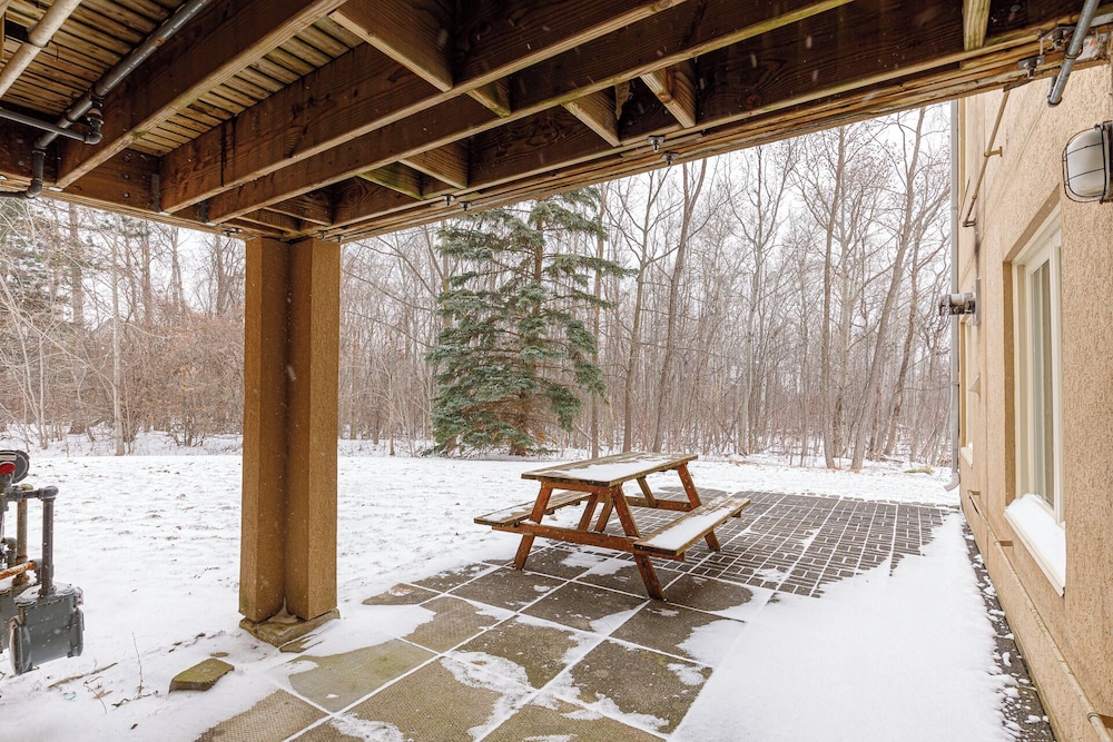 The Lodges At Blue Mountain Mountain Walk Condos 31/50