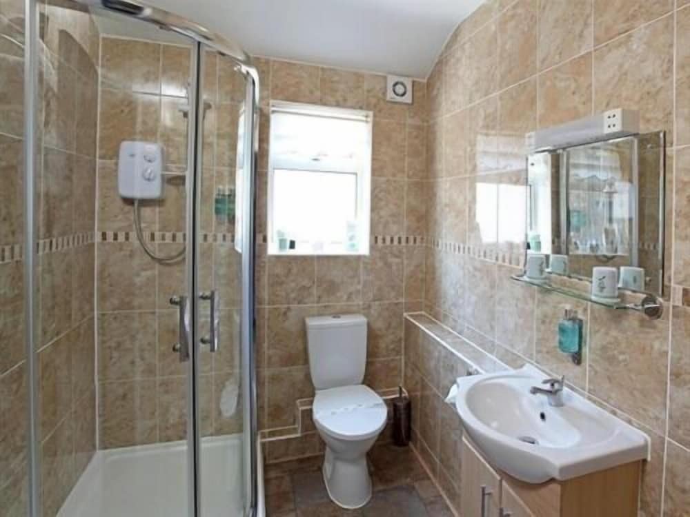 The Shrewsbury Guest House 31/34