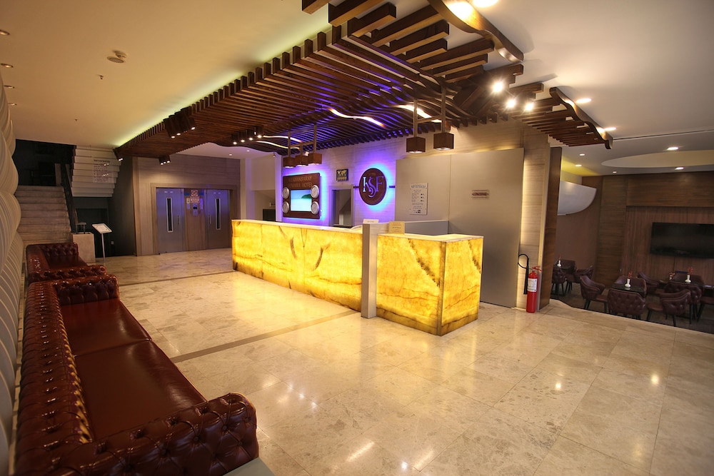 Lobby at Kervansaray Bursa City Hotel, BURSA
