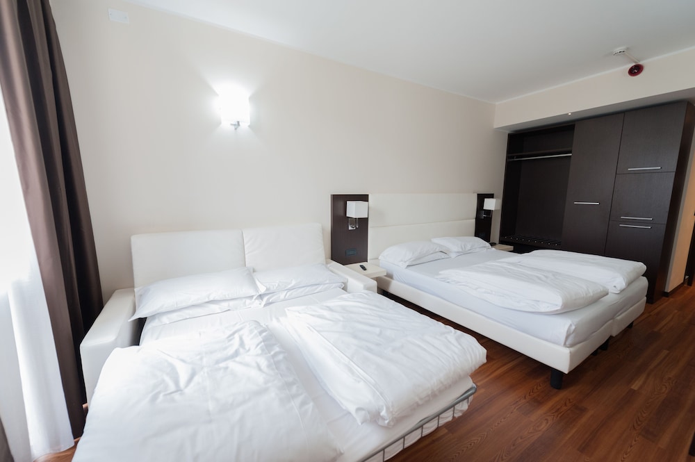 Kona Hotel Verona 5/50