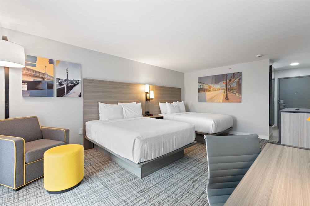 غرفة قياسية بسريرين كوين، Best Western Plus Elgin - Chicago 2/10