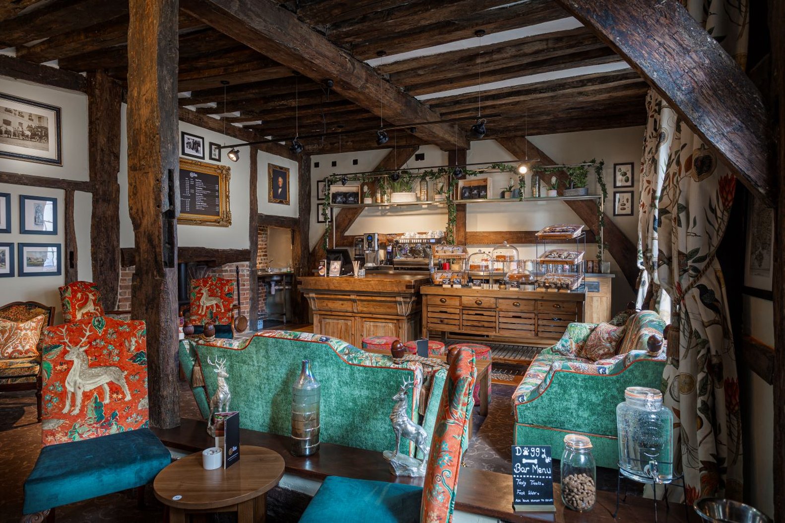 The White Horse Hotel Brasserie 54/59