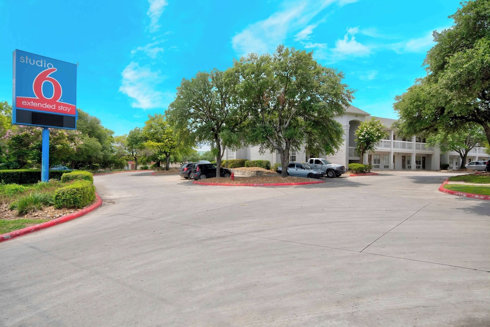 Studio 6 Extended Stay - San Antonio, TX - Six Flags 43/58