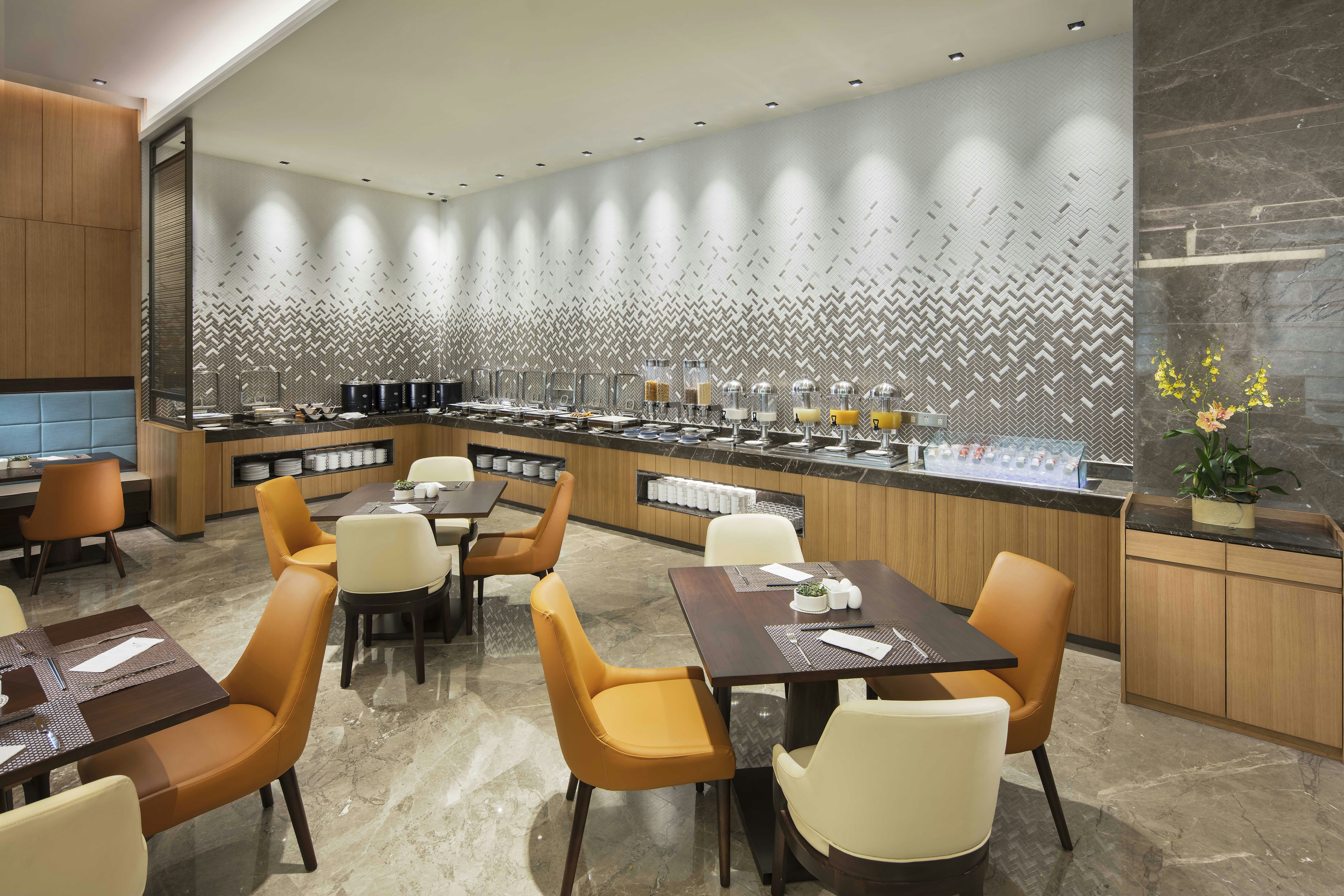Hilton Garden Inn Shiyan 18/25