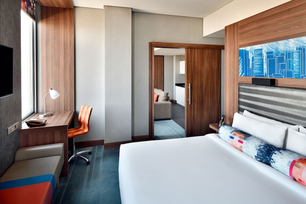 Aloft Riyadh 12/33