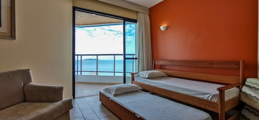 Ingleses Praia Hotel 9/50