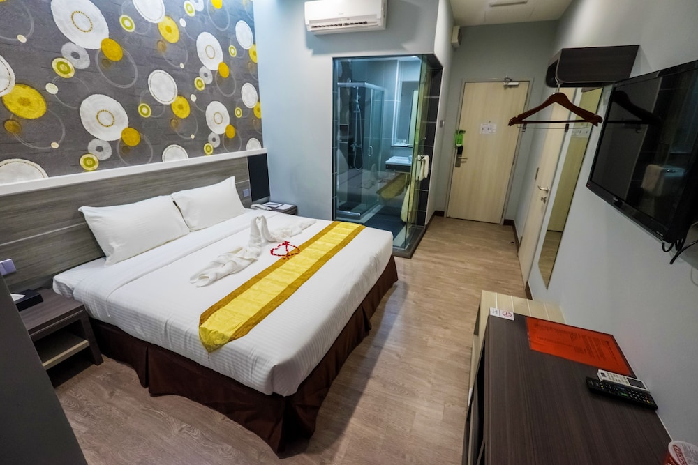 SUPERIOR, KING BED