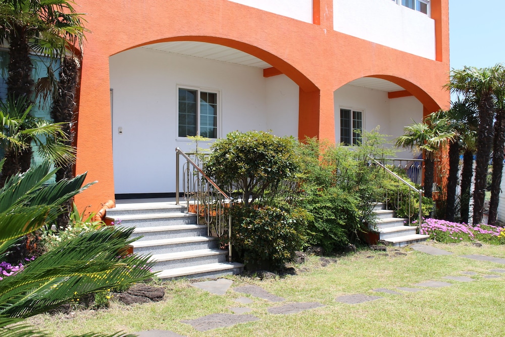 Jeju Feel House 35/50