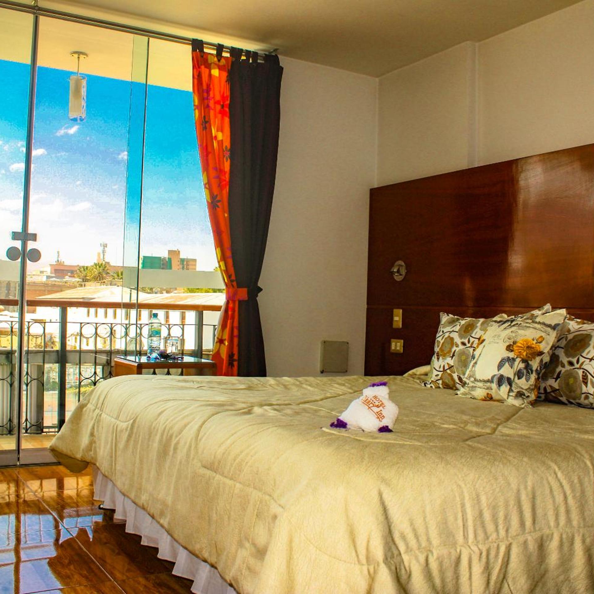 Hotel Tikary 12/50