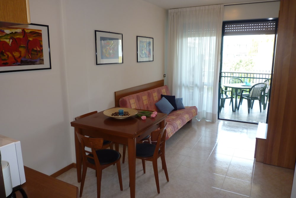 Residenza Delle Terme 37/59