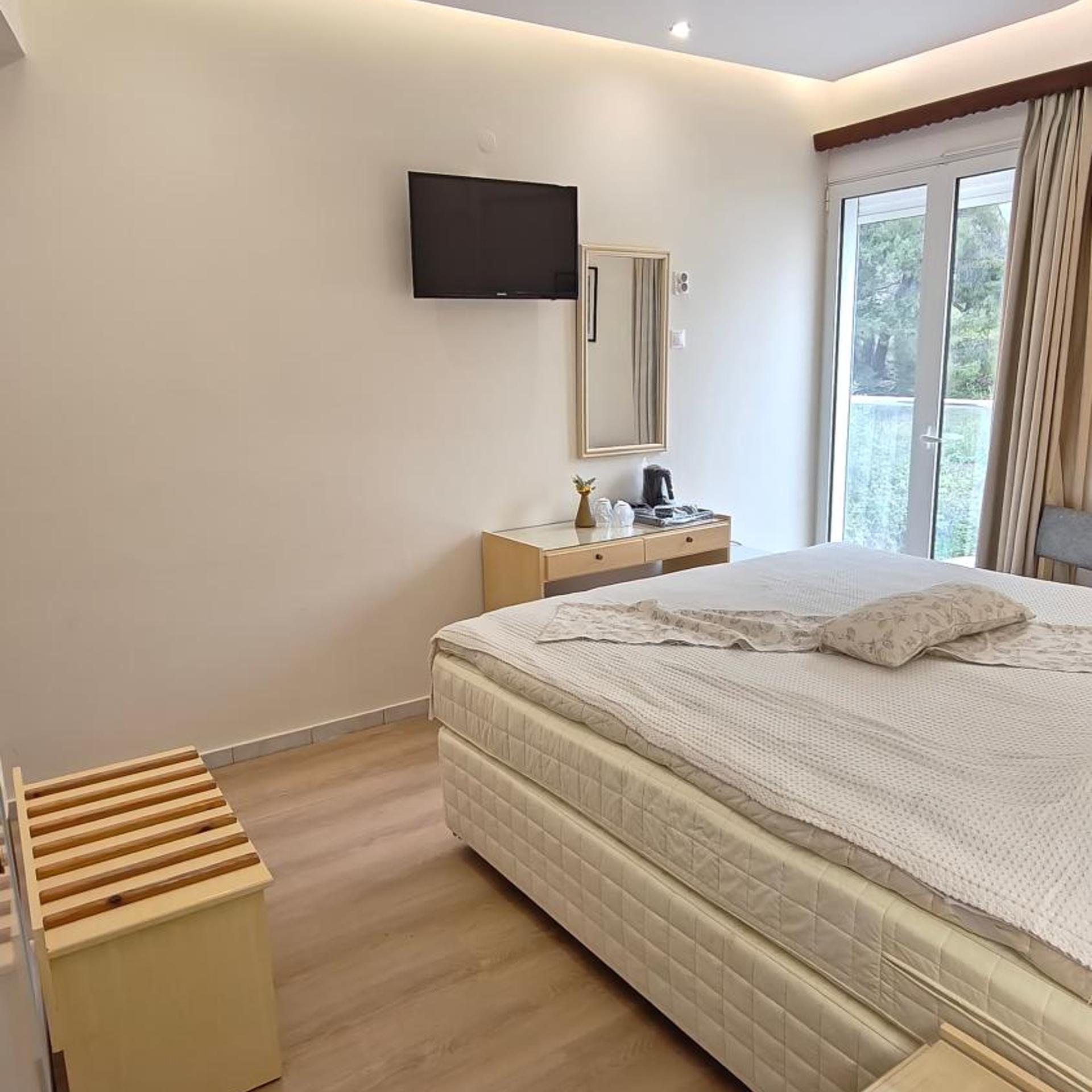 Room, Double Bed, Forest View