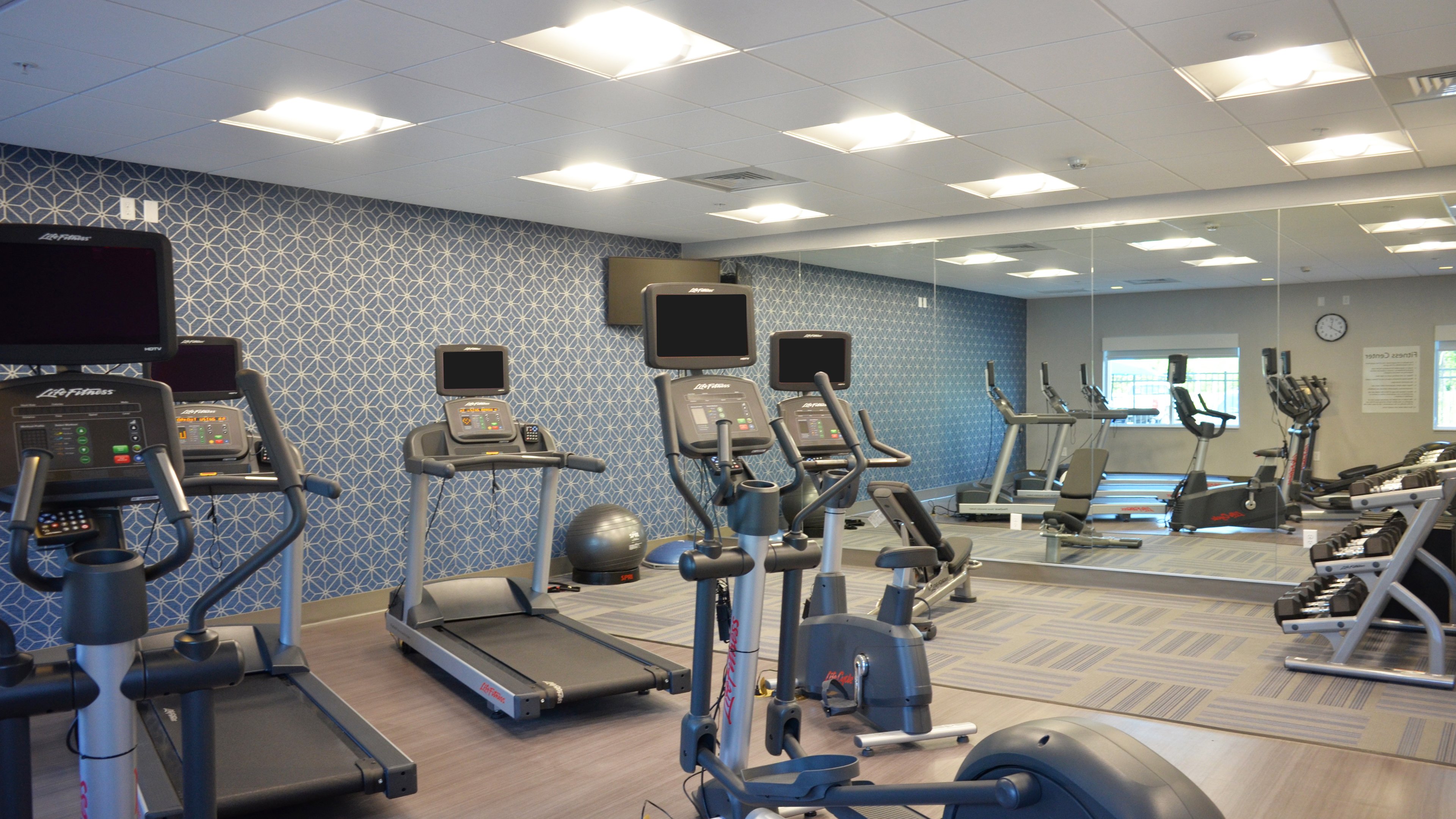 Holiday Inn Express Suites Jacksonville W I295 And I10 28/57