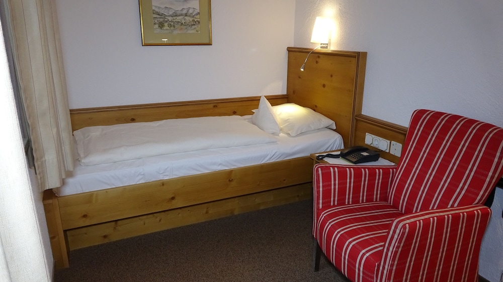 Economy, Single, Single Bed
