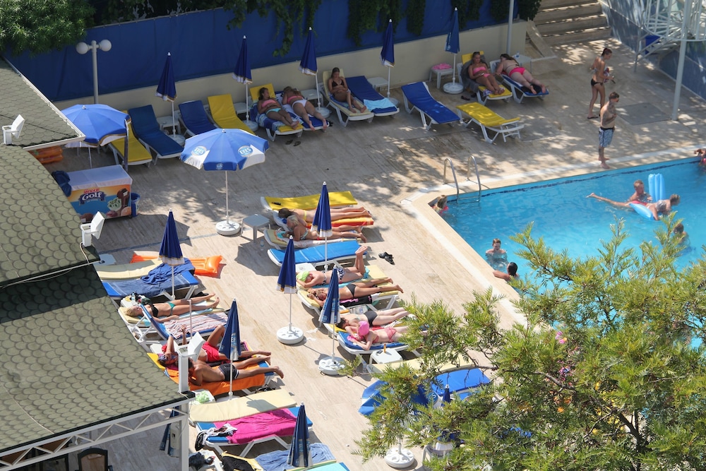 Perle Apart Hotel 41/48