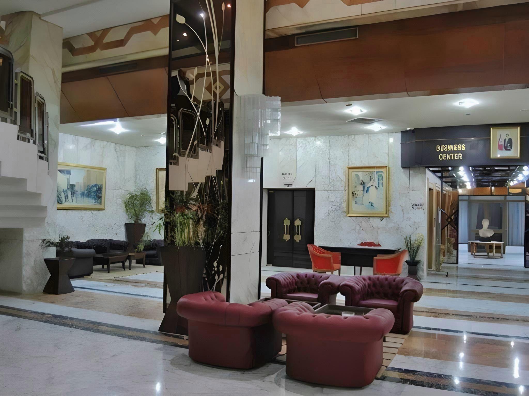 Diplomat Hotel 13/26