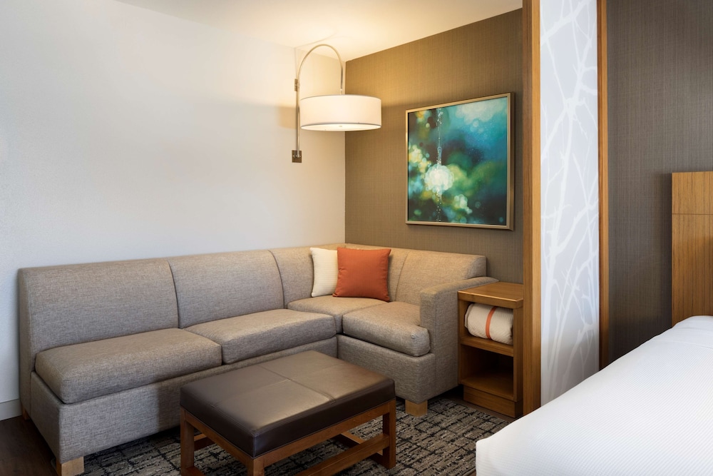 Hyatt Place Austin Downtown 35/67