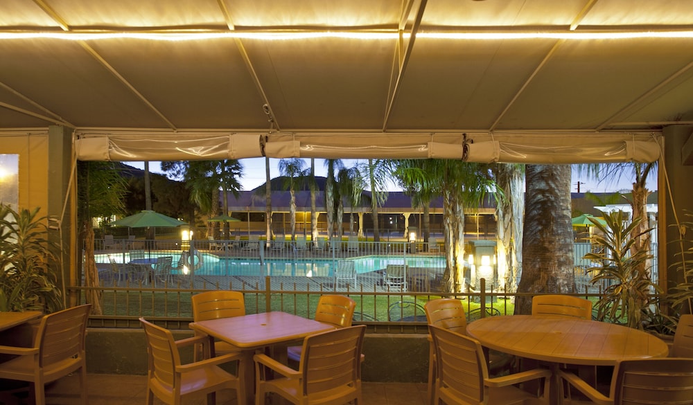 Ramada by Wyndham Tucson 32/63