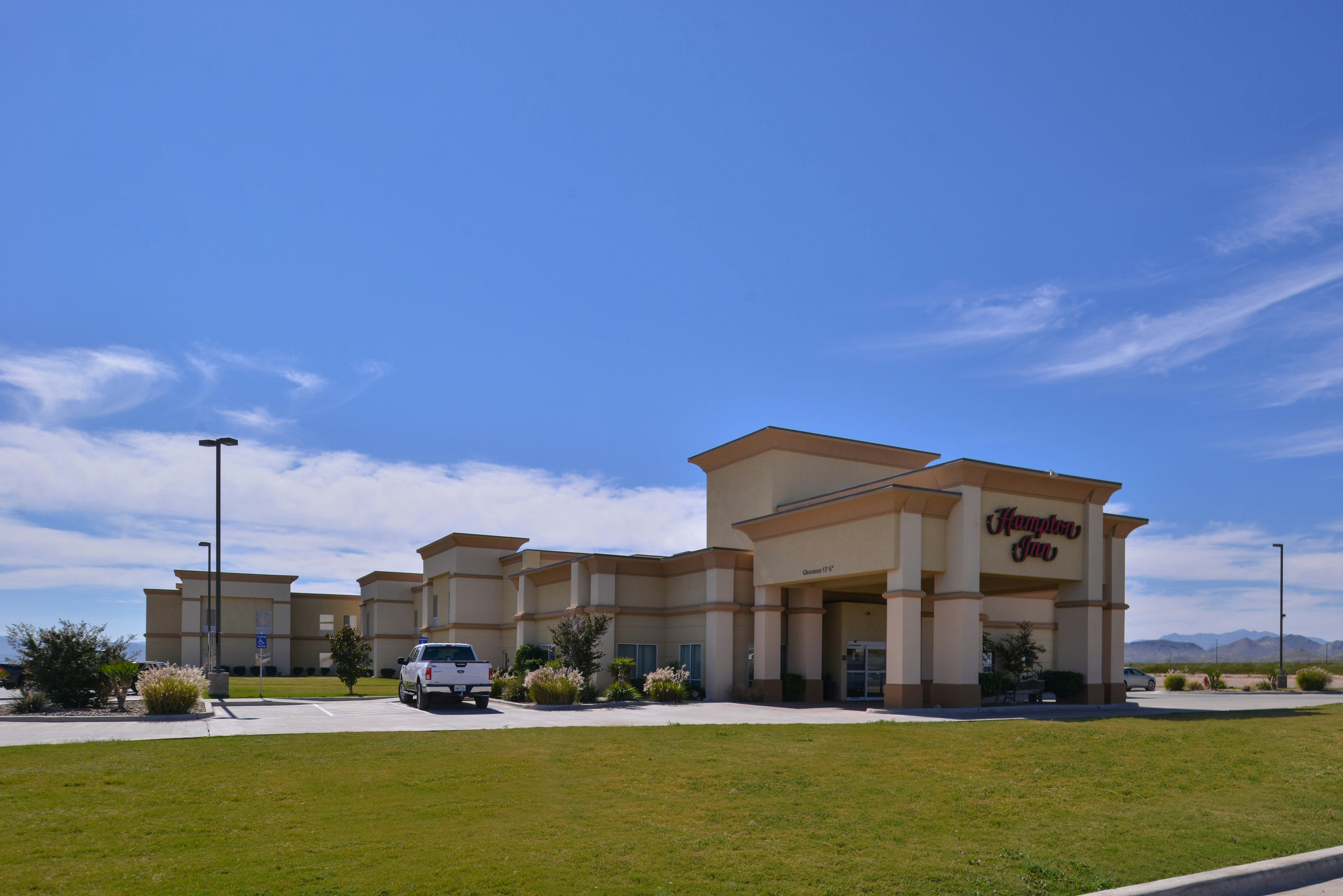 Hampton Inn Van Horn 4/48