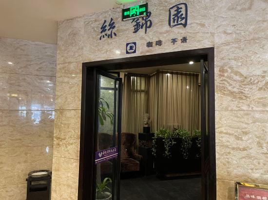 Tuanjie Hotel 3/8