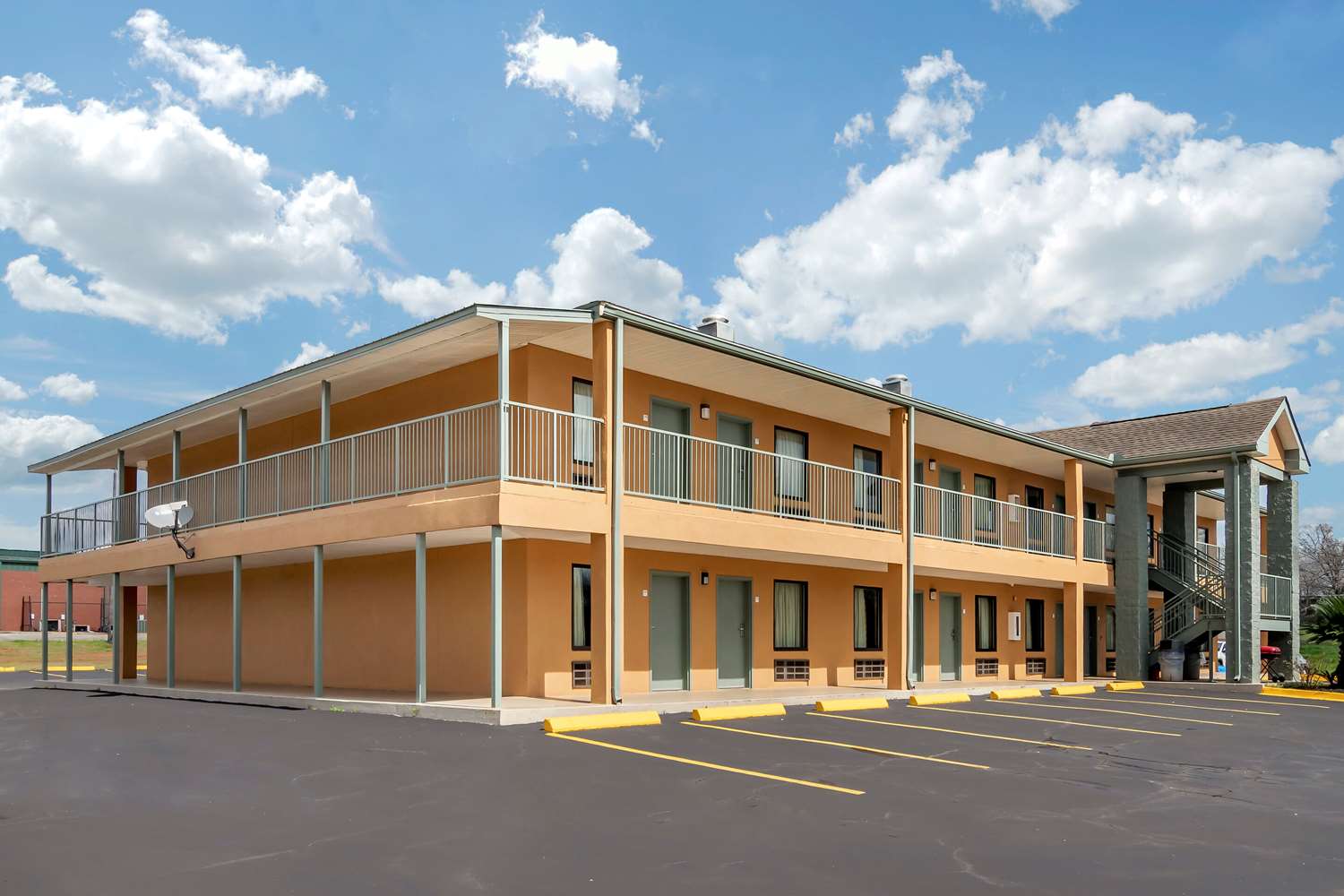Econo Lodge Cuthbert, GA 2/18