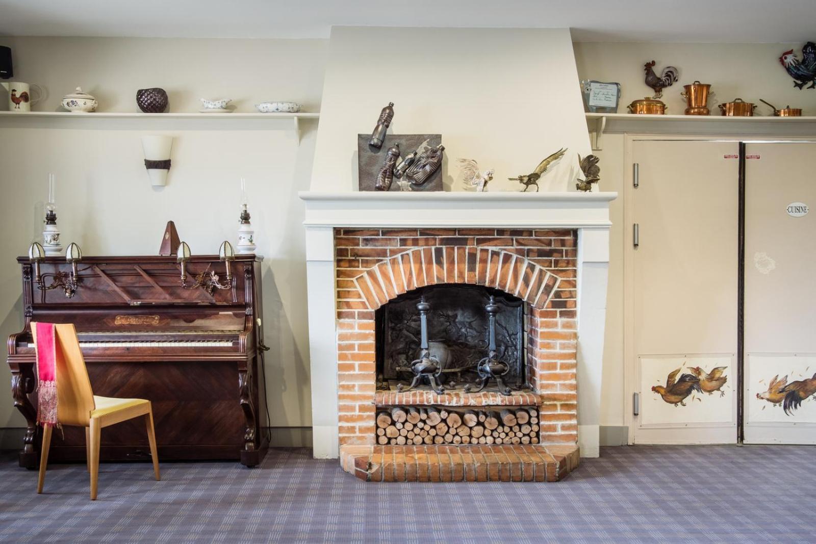 HOTEL LE COQ HARDI 3/51
