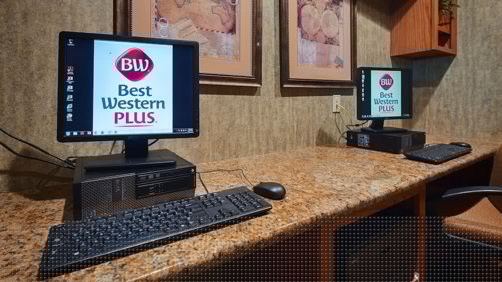 Best Western Plus Capital Inn 29/48