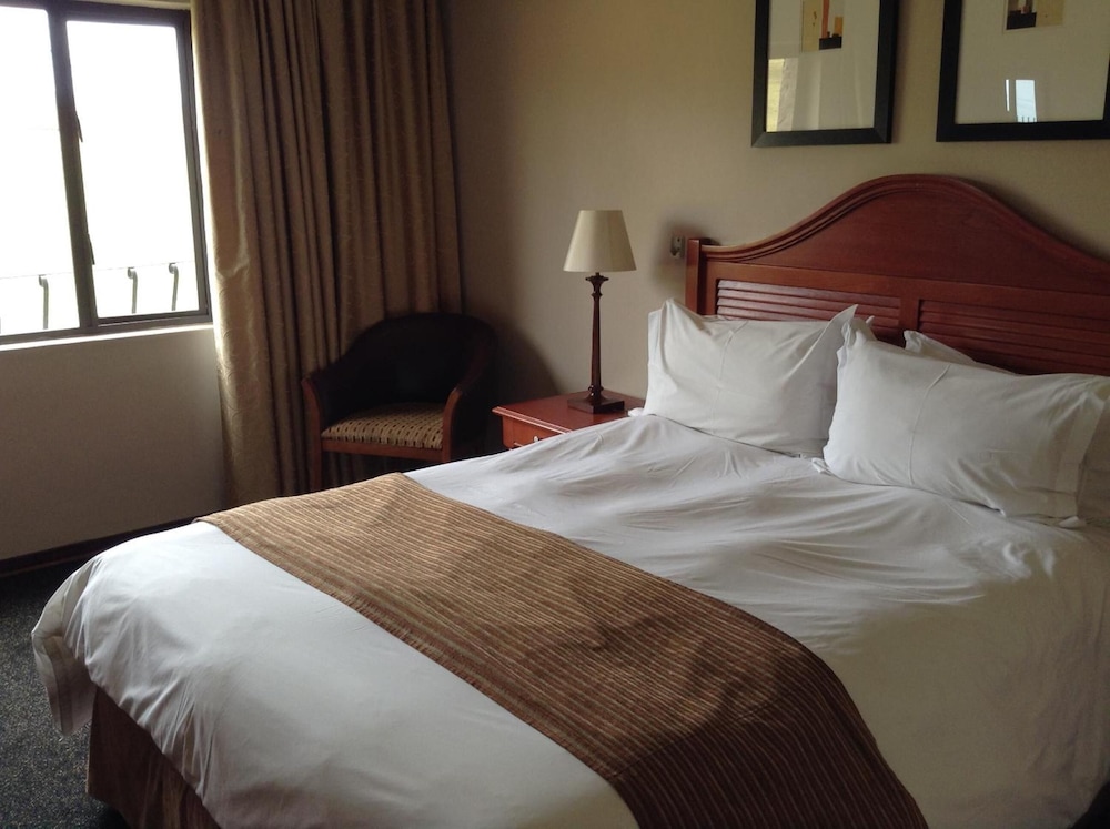 Protea Hotel By Marriott Harrismith Montrose 8/50