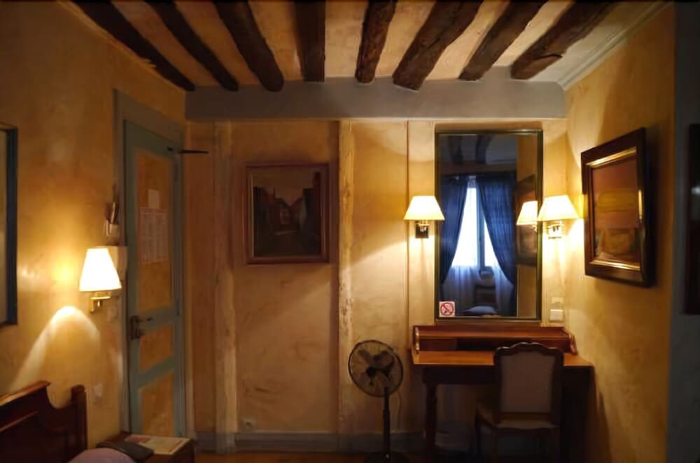 Hôtel Les Degrés De Notre Dame 36/50