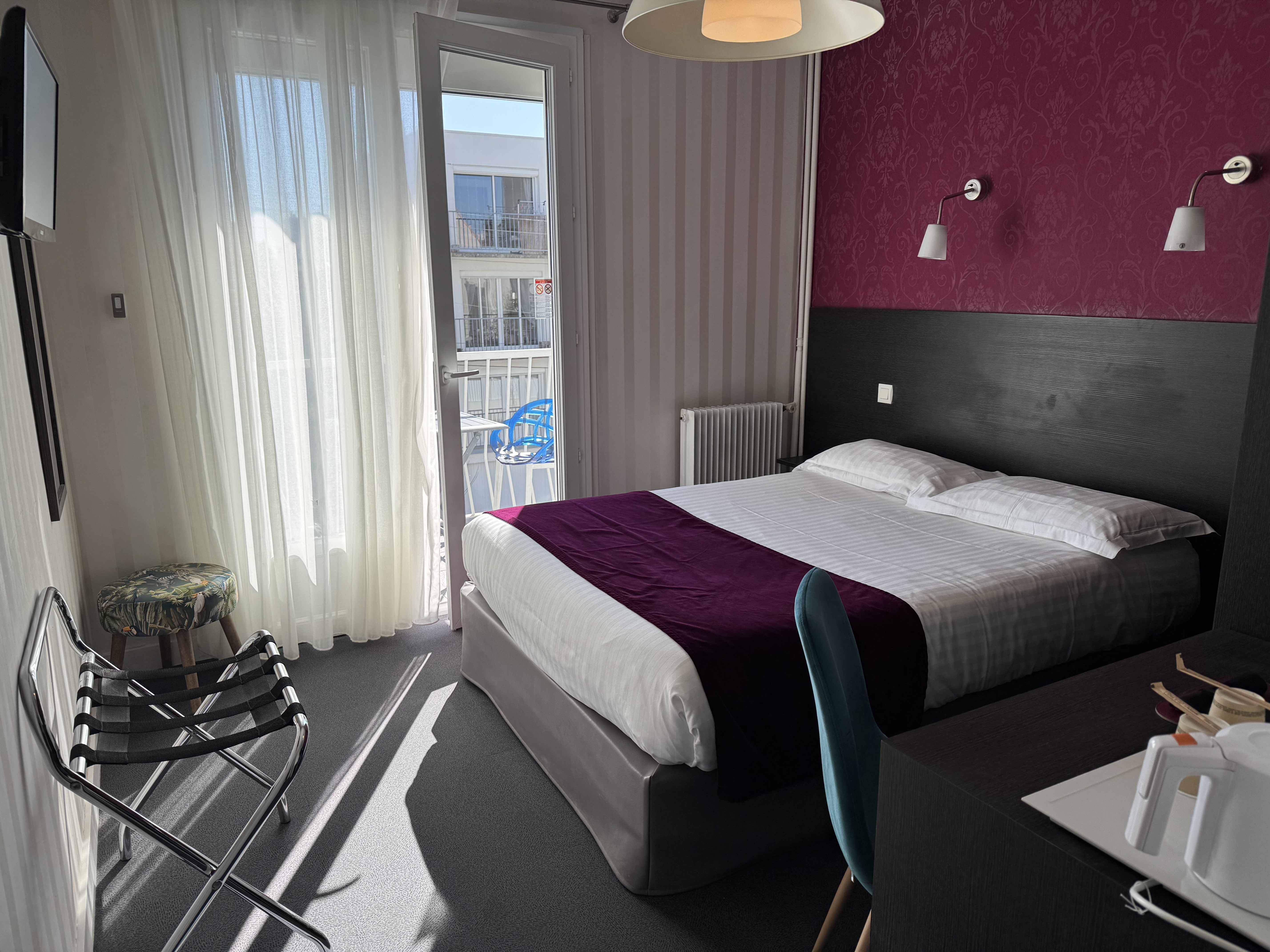 HOTEL LE CALME DES PINS SPA 13/43
