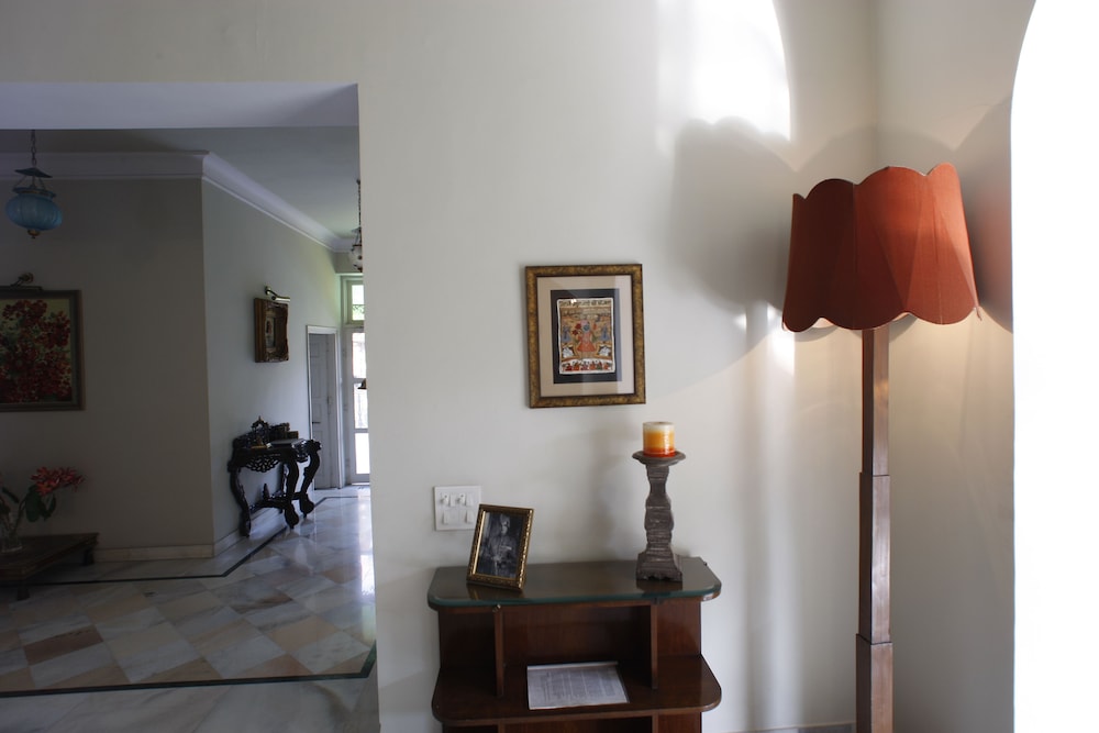 BARWARA KOTHI 8/49