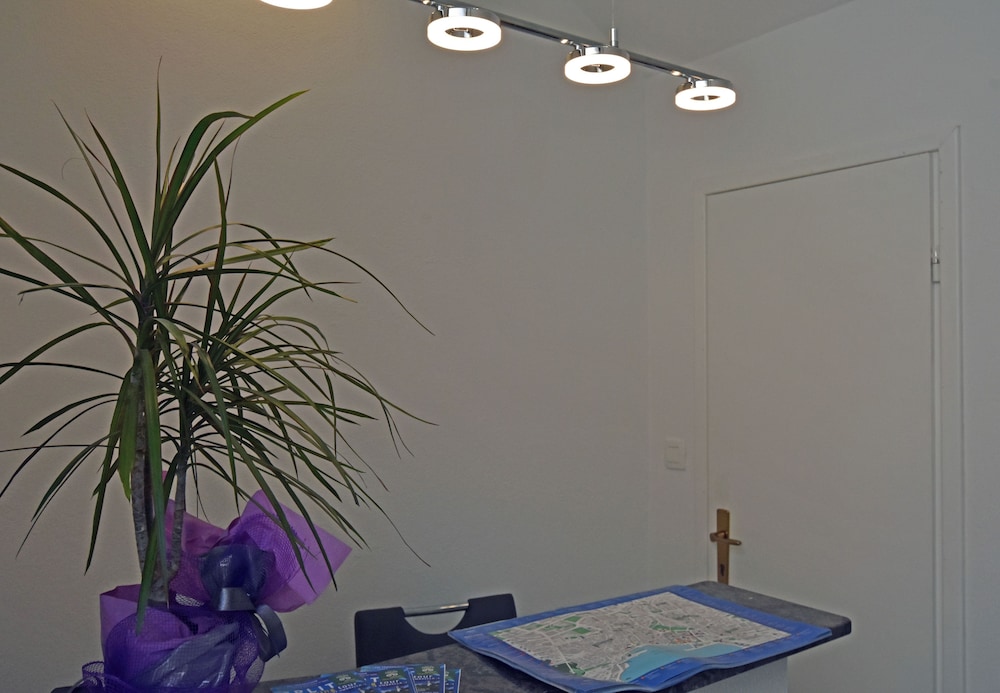 Kuzma Rooms 6/69