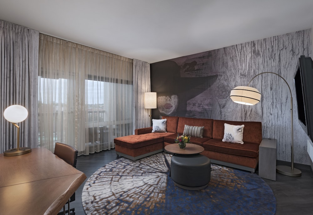 Hyatt Centric the Woodlands 35/63