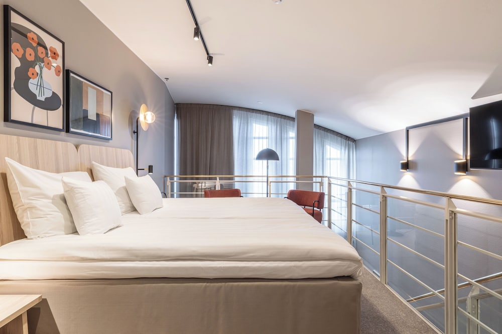 Scandic Grand Marina 8/76