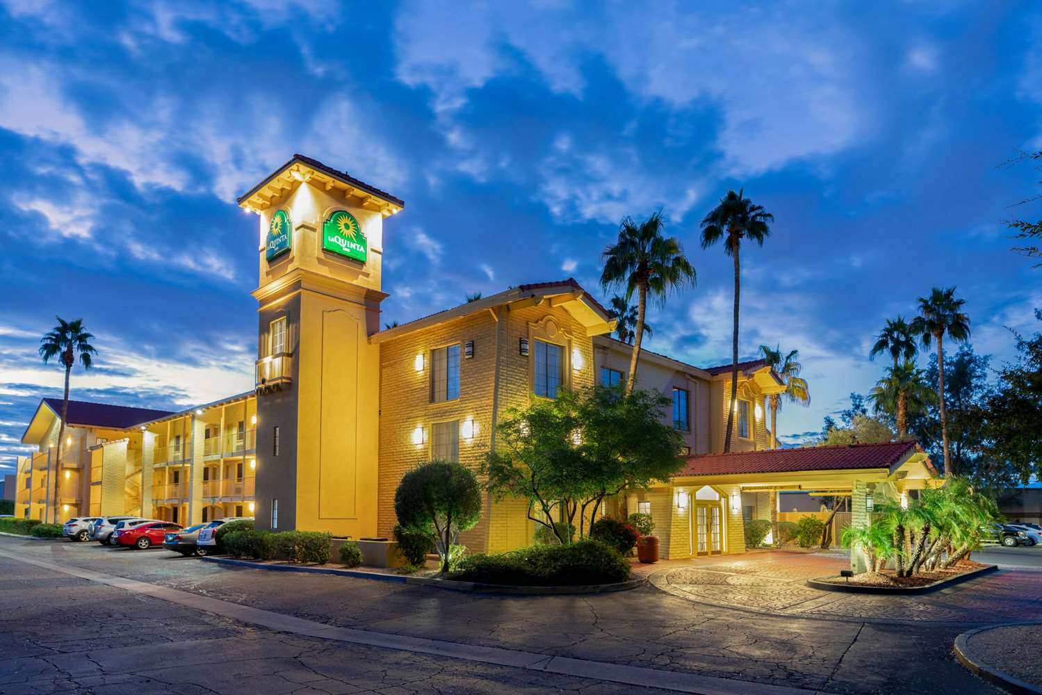 La Quinta Inn Phoenix Sky Harbor Airport 35/40