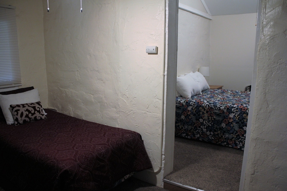 Shep's Miners Inn 30/50