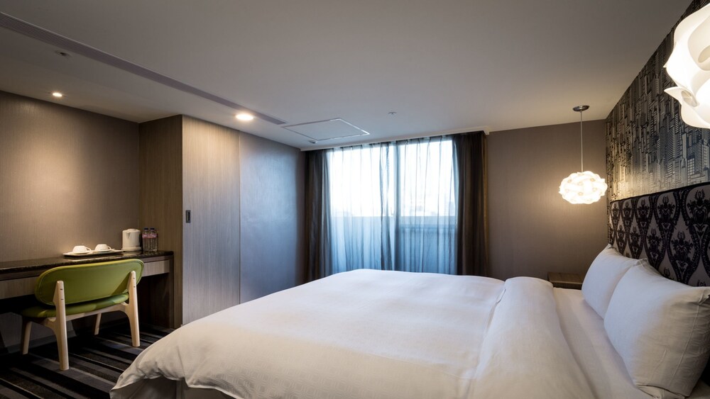 Zaw Jung Business Hotel 18/42
