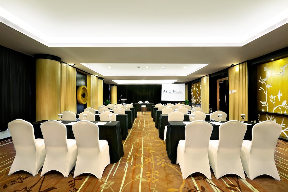 Aston Madiun Hotel and Conference Center 33/39