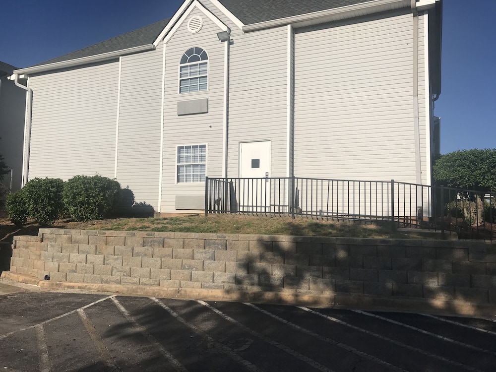 Motel6 Gastonia, NC 40/61