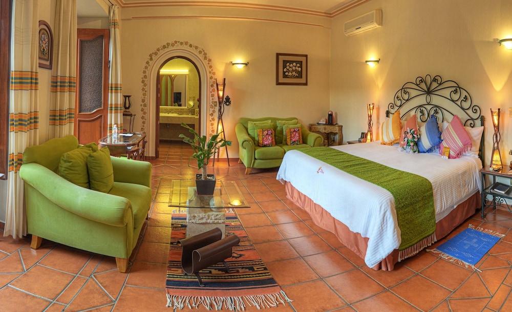 Parador San Miguel 36/79