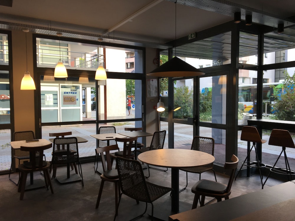 Ibis Annecy Cran Gevrier Hotel 49/68