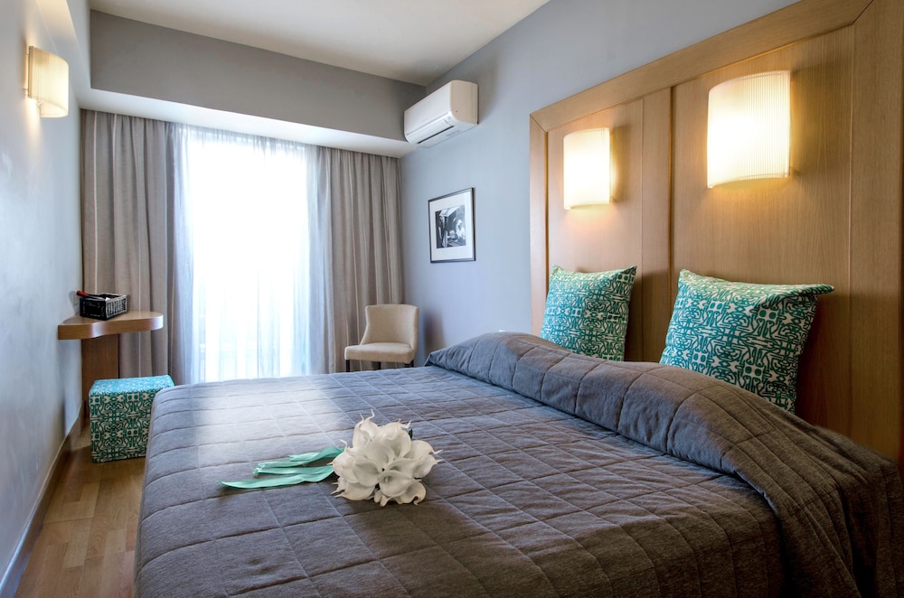 Hermes Hotel 14/42