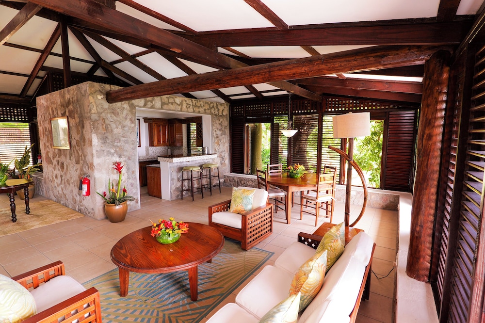 Stonefield Estate Resort 50/74